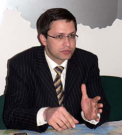 Юрій Чижмар, кандидат на посаду міського голови, на гарячій лінії в Карпатському інформаційному агентстві
